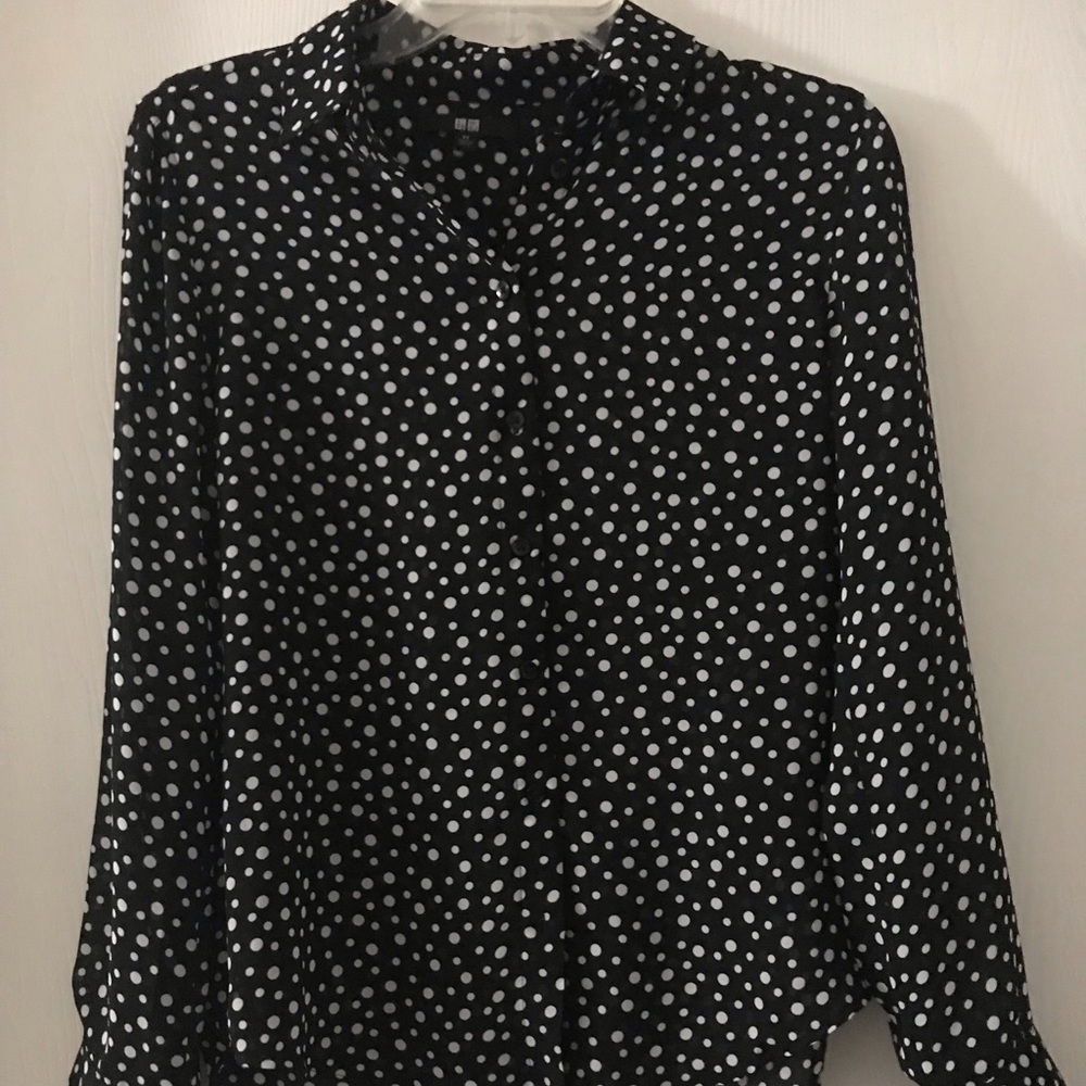 Uniqlo button down blouse